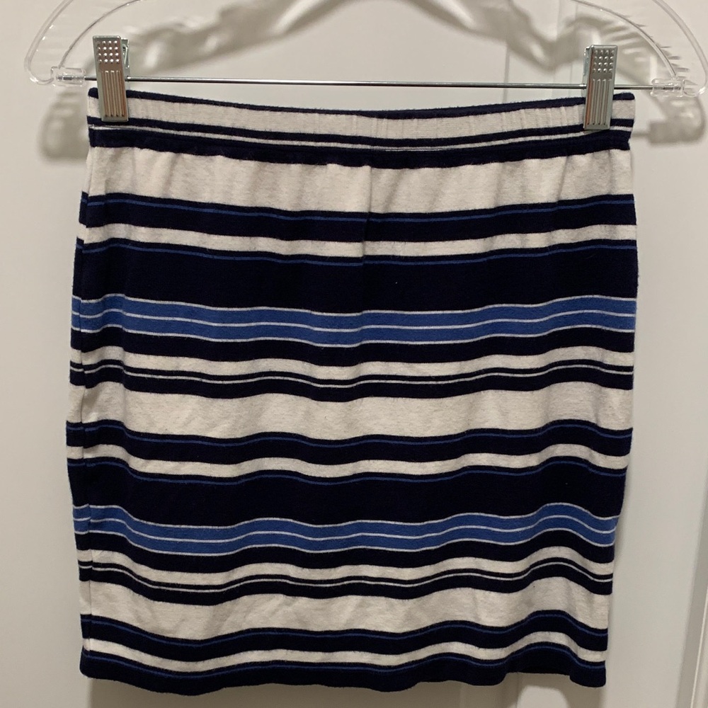 Max Studio Blue and White Striped Mini Skirt for Women. Pre-owned. Size: XS.